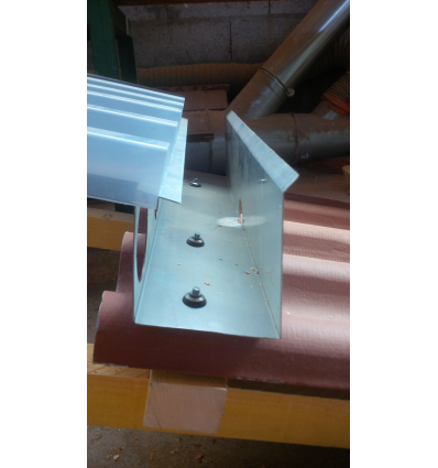 SUPPORT métal ventilé UBAK 750 pour Lanterneaux